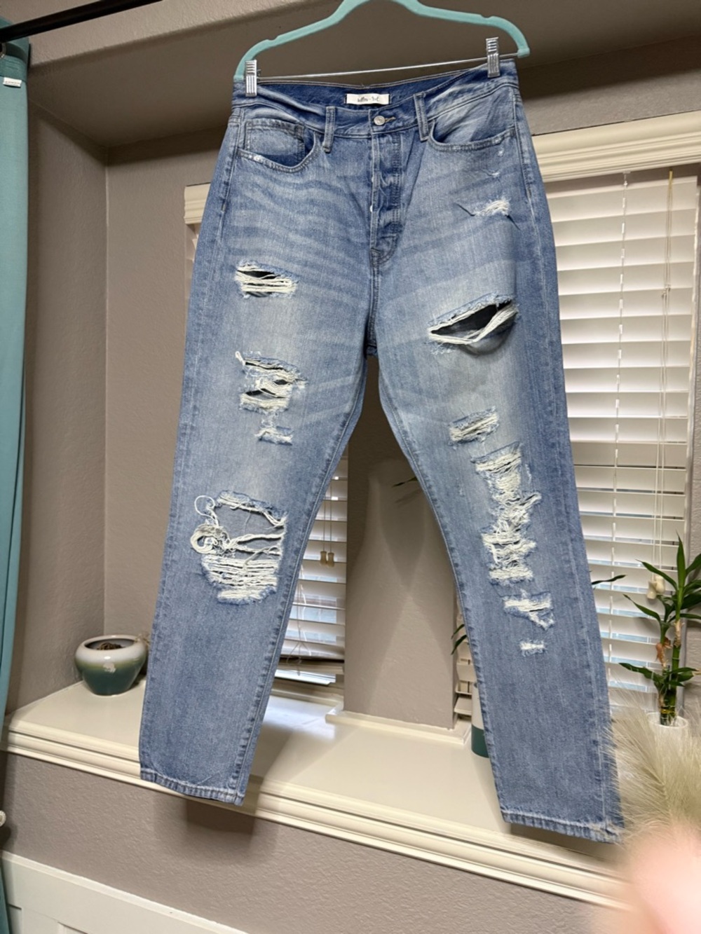 Willow and Root Light Wash Distressed Skinny Jeans